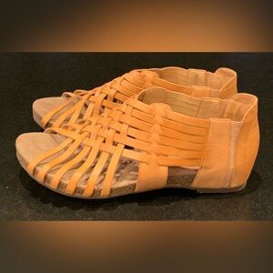 Chocolat Blu Vivienne Sandals, Size 11